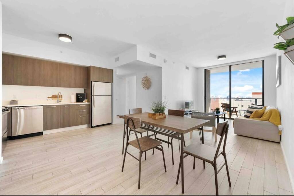 Appartement Gorgeous 2Br/2Bth In The Heart Of Miami Extérieur photo