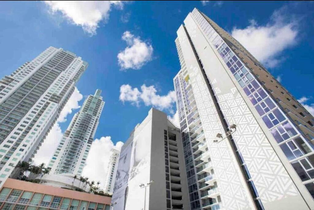 Appartement Gorgeous 2Br/2Bth In The Heart Of Miami Extérieur photo