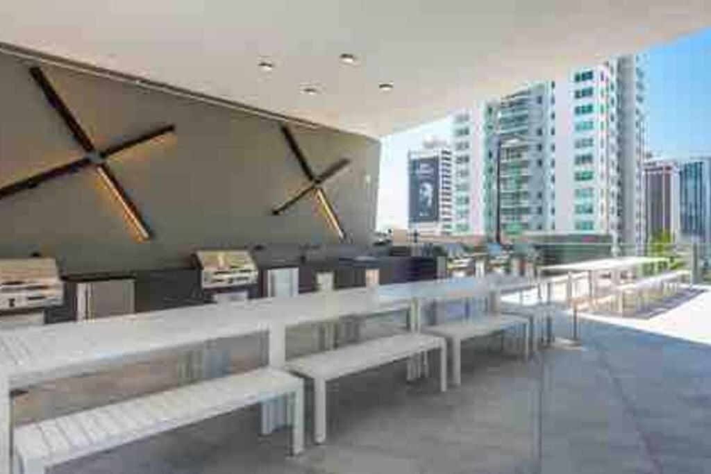 Appartement Gorgeous 2Br/2Bth In The Heart Of Miami Extérieur photo
